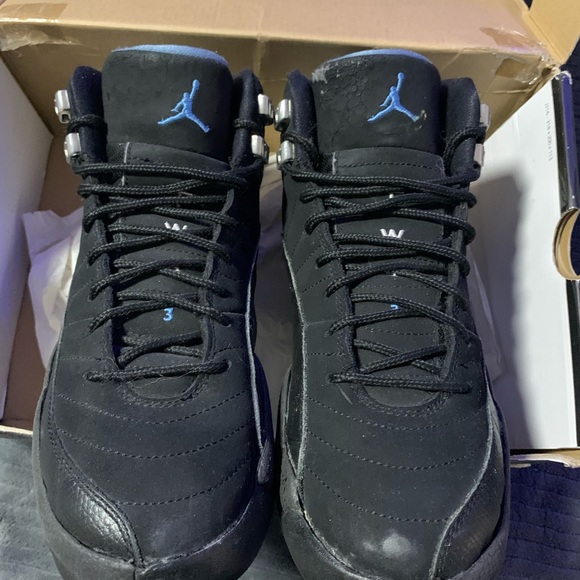 Nubuck 12s size 6 - Picture 2 of 4